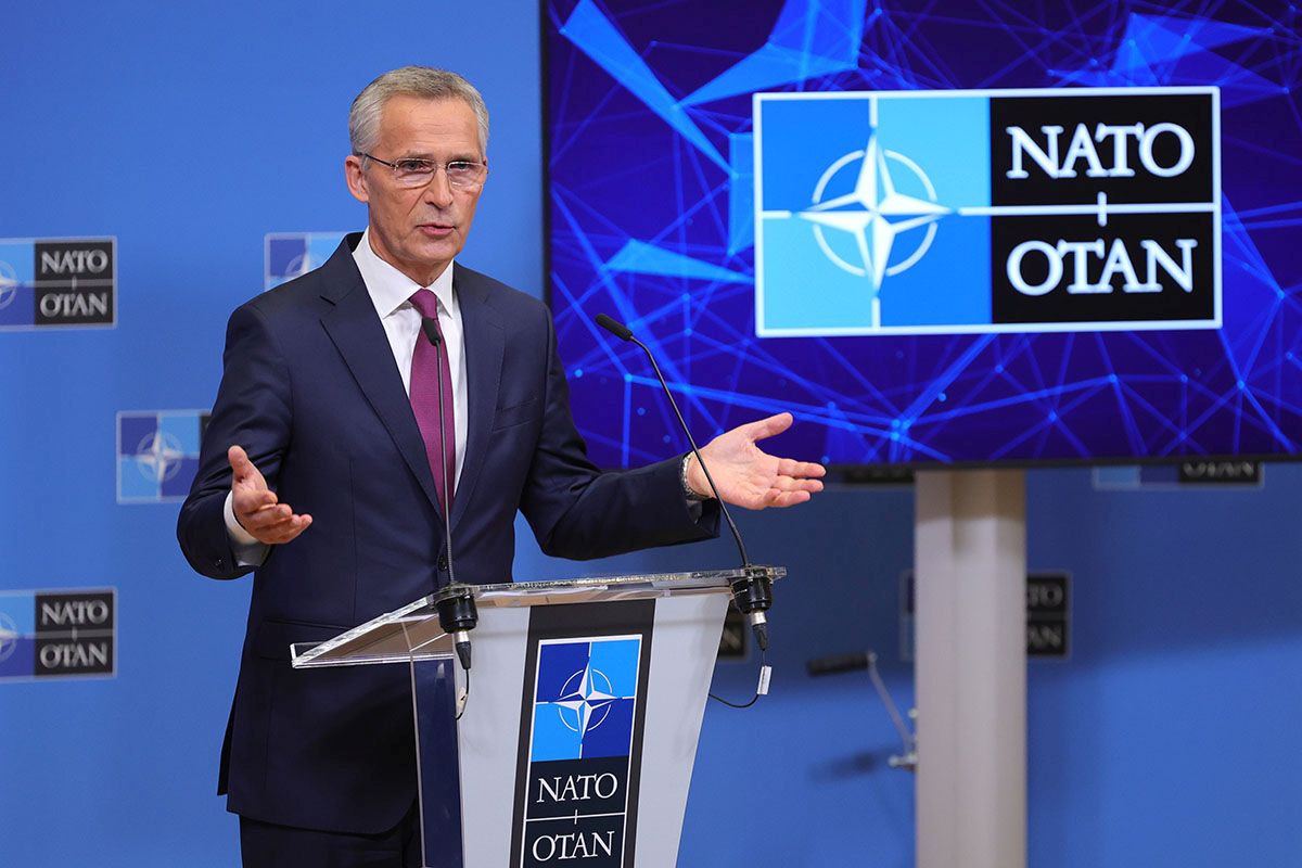 NATO-Generalsekretär Jens Stoltenberg anlässlich einer Medienkonferenz am 13. Oktober 2022 in Brüssel nach einem Treffen der NATO-Verteidigungsminister im NATO-Hauptquartier. Foto: Keystone-SDA / AP / Olivier Matthy