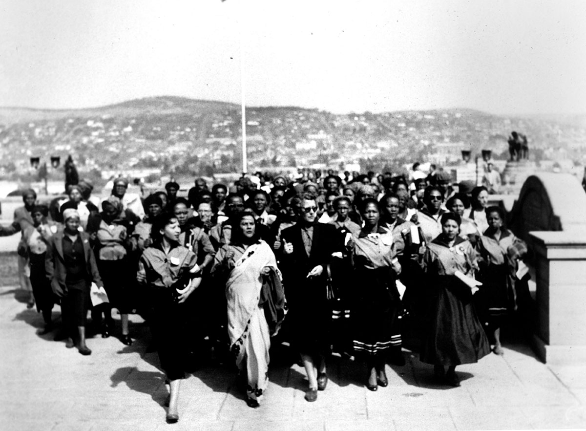 595814890 – KEYSTONE/african.pictures/Drum Social Histories/BAHA/Peter Magubane 595814890 – KEYSTONE/african.pictures/Drum Social Histories/BAHA/Peter Magubane