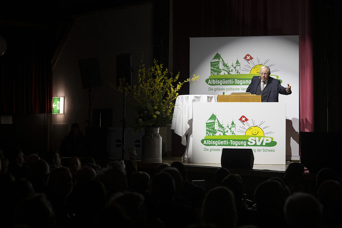 Alt-Bundesrat Christoph Blocher spricht an der Albisgütli-Tagung der SVP am 19. Januar 2024 in Zürich. Foto: Keystone-SDA, Ennio Leanza.